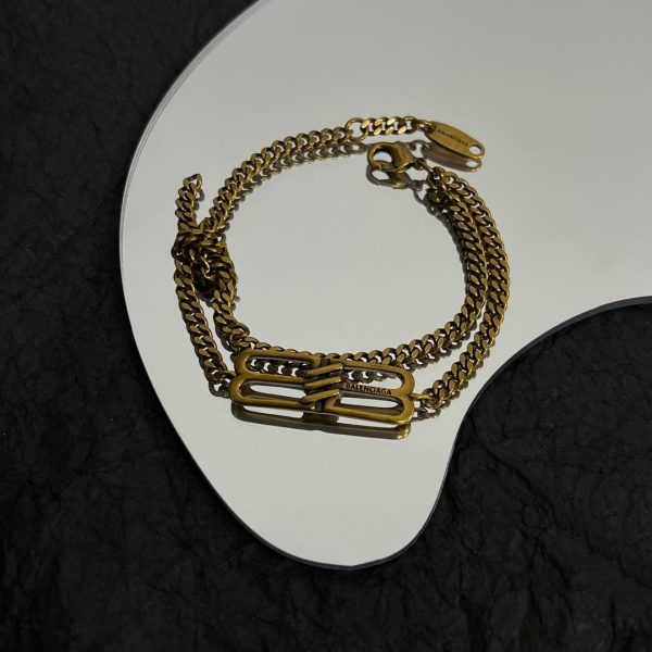 18K BB Chain Bracelet - Image 4