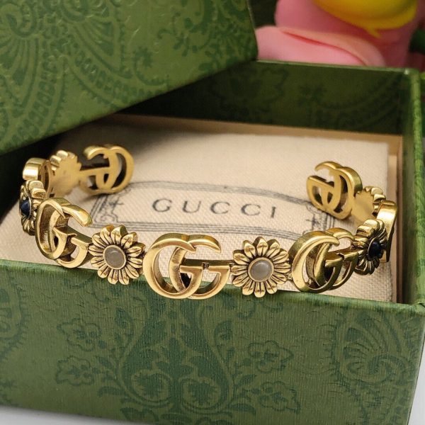 18K Double G Flowers Open Cuff Bracelet - 图片 6