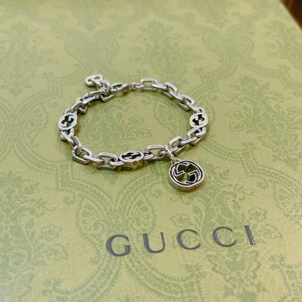 Double G Interlocking G Pendant Bracelet - Image 7