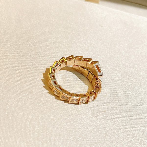 18K BV Serpenti Viper Pave Diamond Ring - Image 8