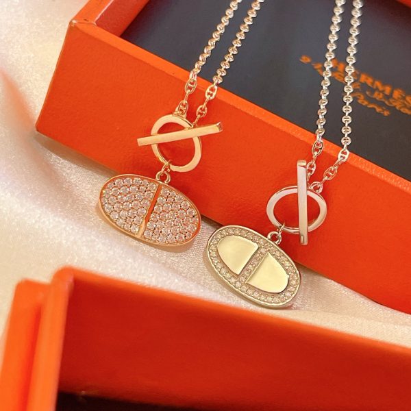 18K Chaine D'ancre Contour Pendant H Necklace - 图片 9