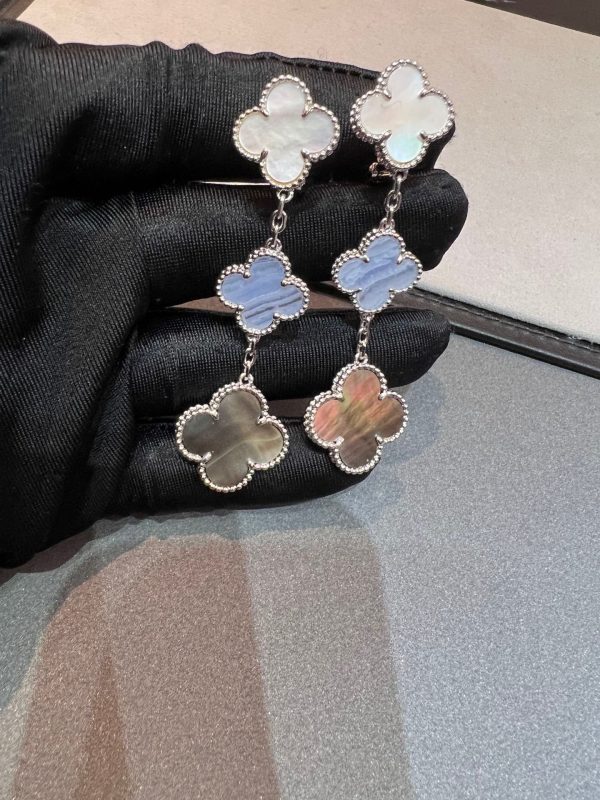 18K Magic Alhambra Three Motifs Earrings - 图片 6