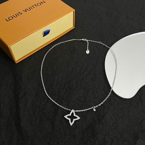 18K Louis Blossom Pendant Necklace - 图片 7