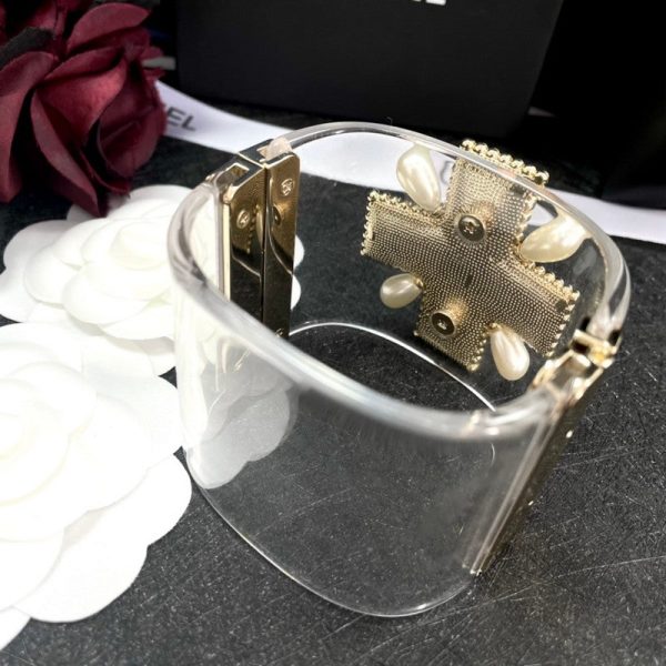 18K CC Transparent Pearl Cuff Bracelet - Image 5