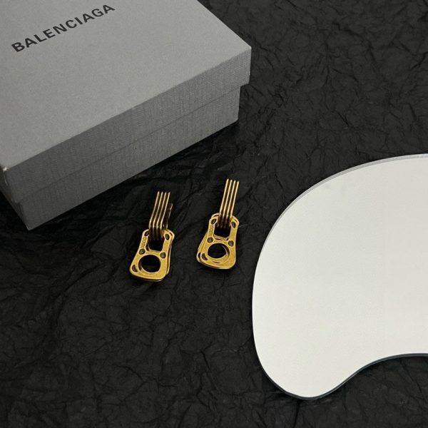 18K BB Earrings - Image 4