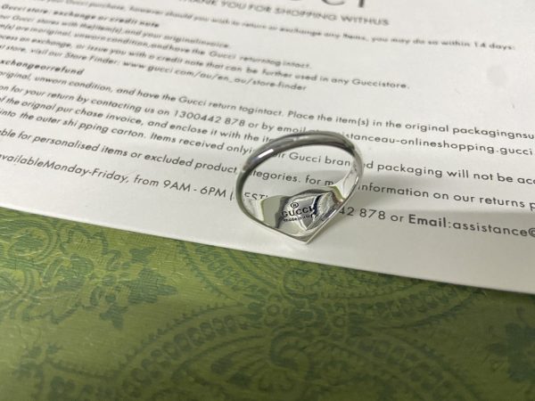 Double G Interlocking G Blue Enamel Heart Ring - Image 8