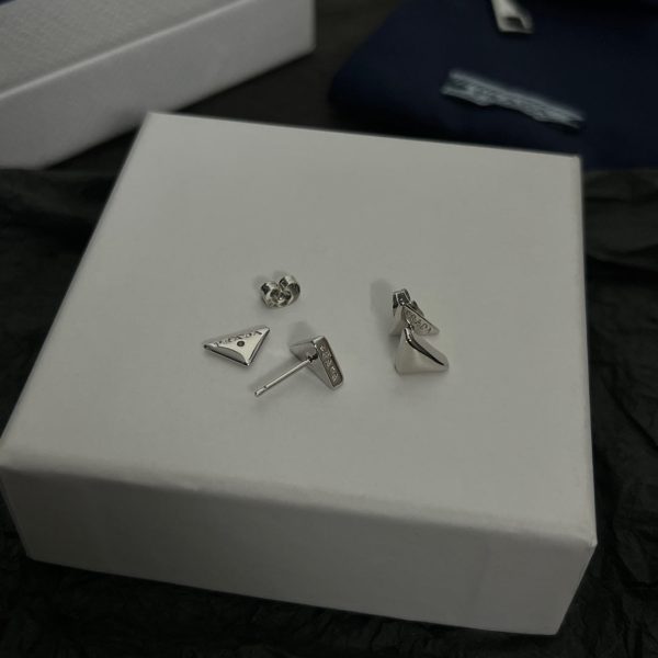 18K Pra Triangle Earrings - 图片 14