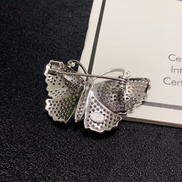 18K CC Butterfly Diamonds Brooch - Image 6
