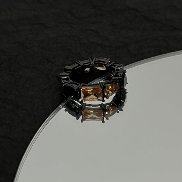 18K Louis Light Crystals Ring - 图片 3