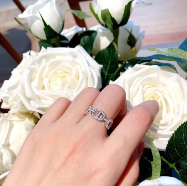 18K Chaine d'Ancre Enchainee Diamond H Ring - 图片 5
