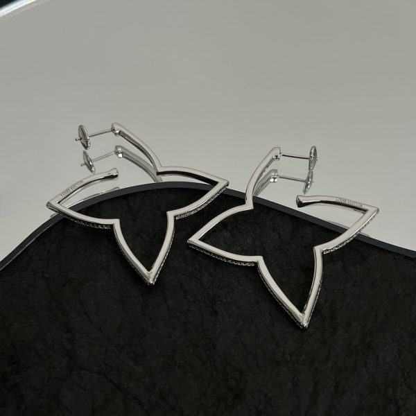 18K Louis Debuts Blossom Earrings - 图片 5