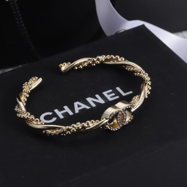 18K CC Diamond Chain Bracelet - Image 5