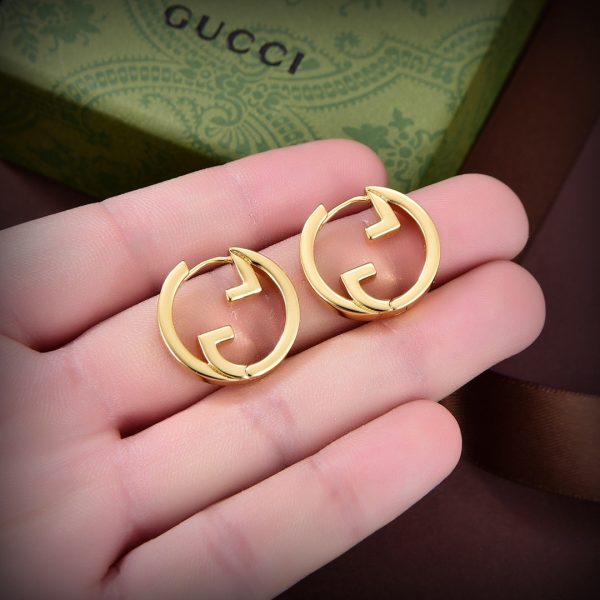 18K Double G Hollow Earrings - 图片 2