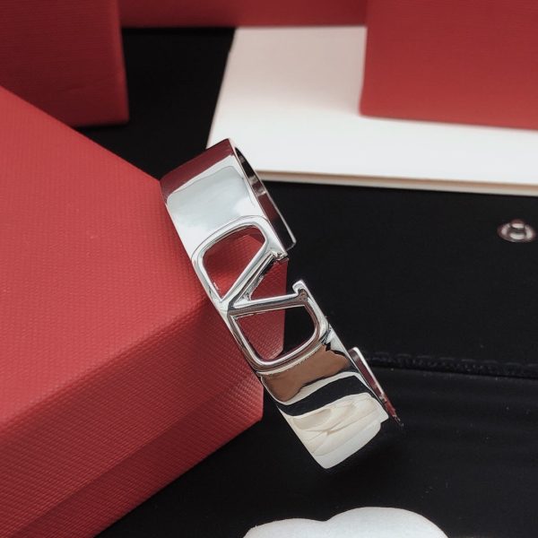 18K Vlogo Cuff Bracelet - Image 6