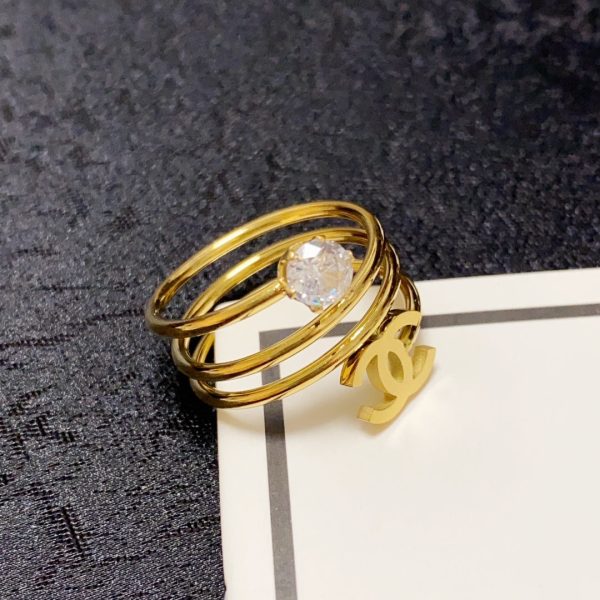 18K CC Vintage Pearl Ring