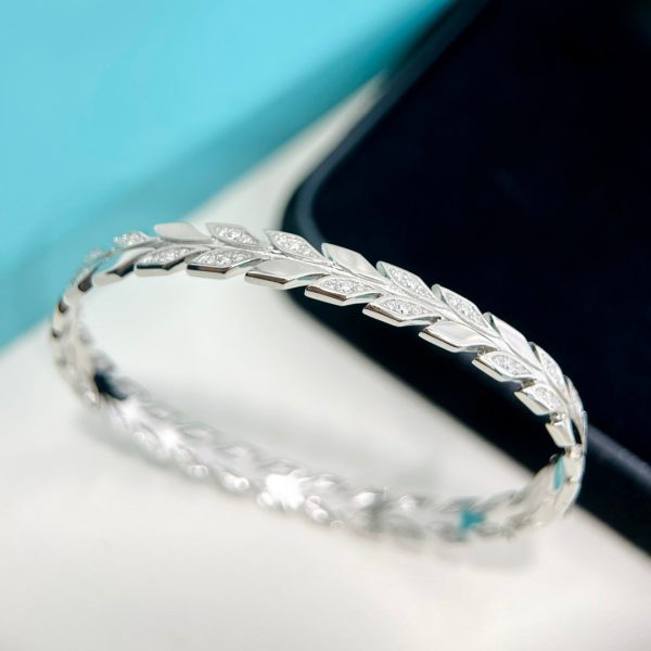 18K T Victoria Vine Diamonds Bracelet - 图片 5