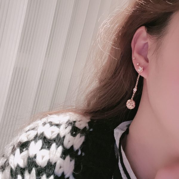 18K CC Camellia Earrings - Image 3