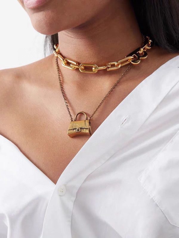 18K BB Hourglass Bag Necklace - Image 7