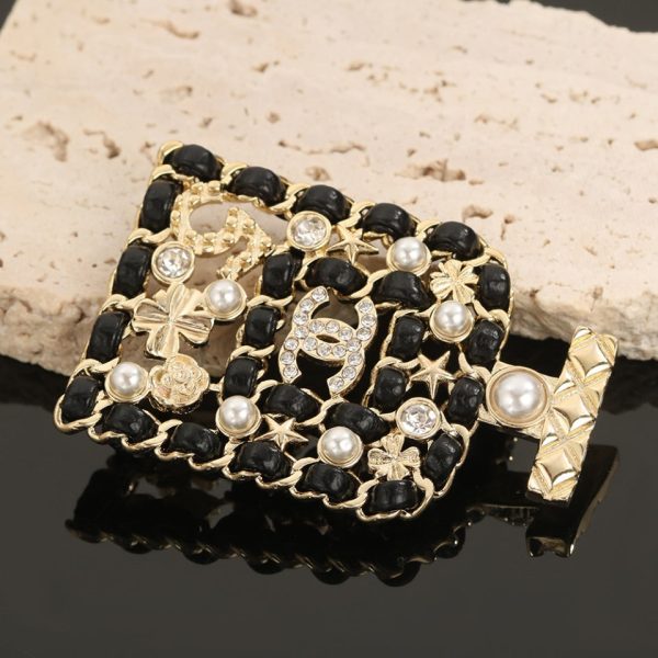 18K CC Bottle Strass Brooch - Image 6