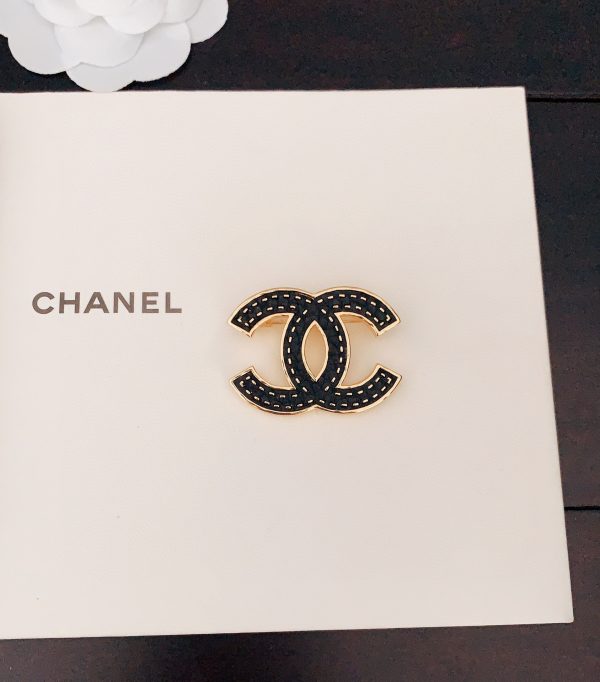 18K CC Black Brooch - Image 5