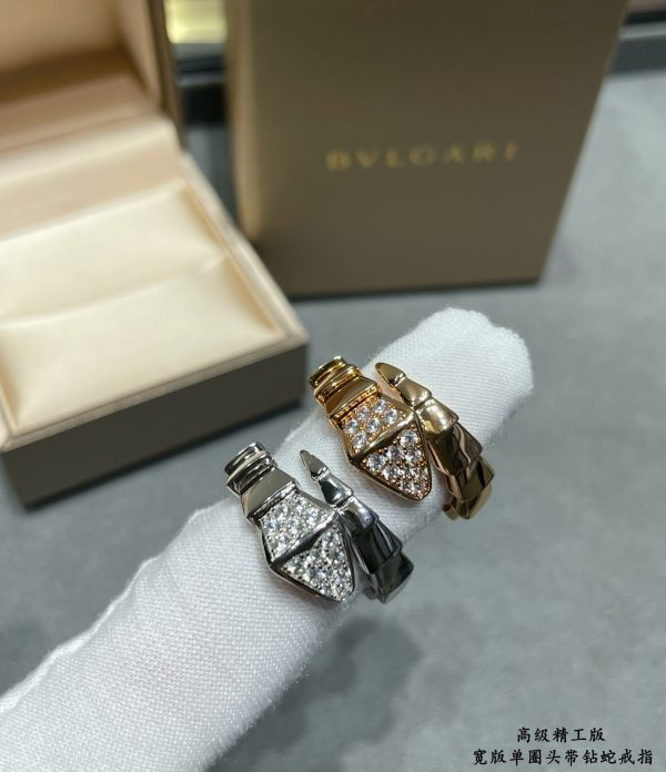 18K BV Serpenti Viper Head Diamond Ring - Image 7