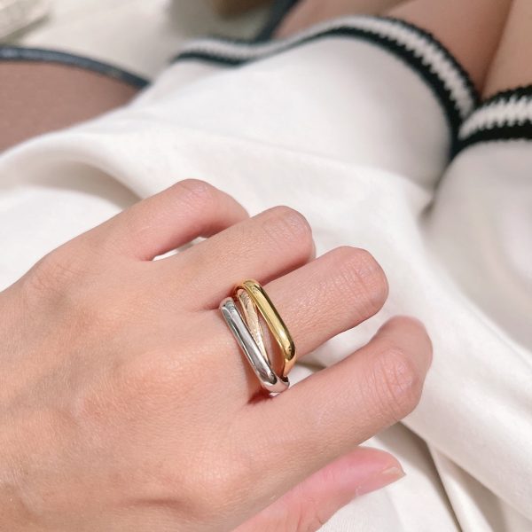 18K Trinity Cushion Ring - Image 5