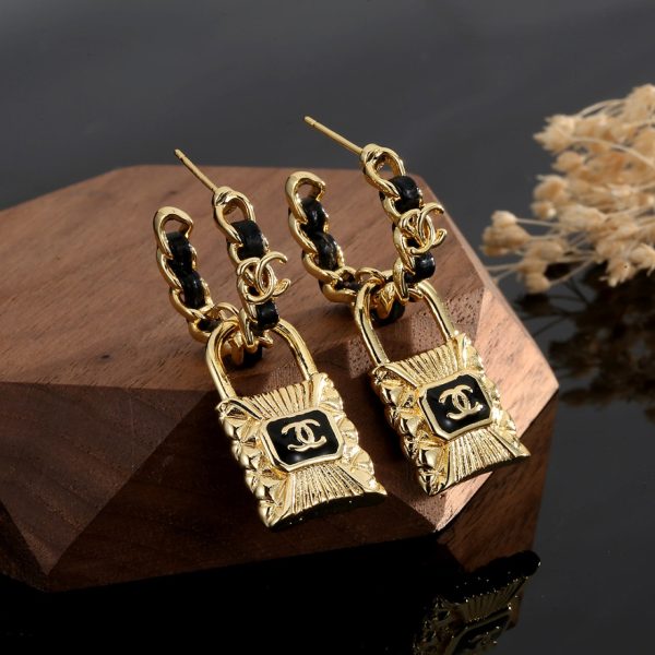 18K CC Lock Earrings - 图片 2