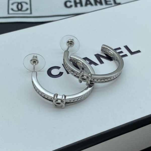 18K CC Circle Zircon Earrings - Image 5