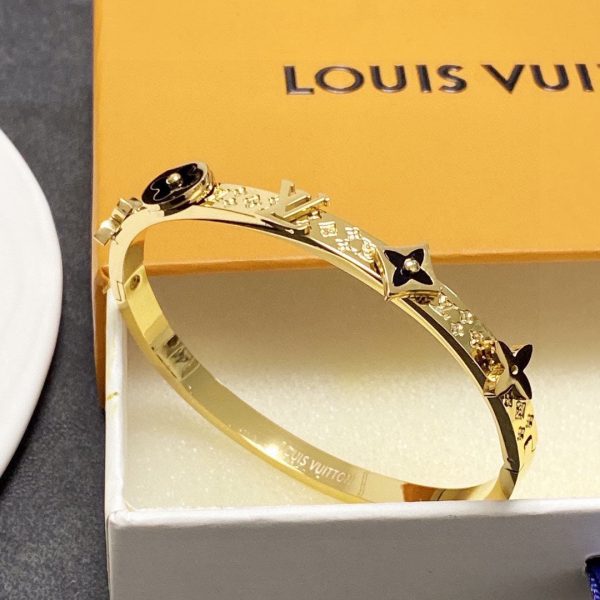 18K Louis Idylle Blossom Bracelet - 图片 9