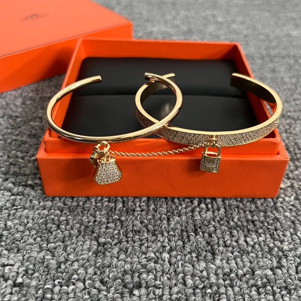 18K Kelly Clochette Diamonds H Bracelet - 图片 5