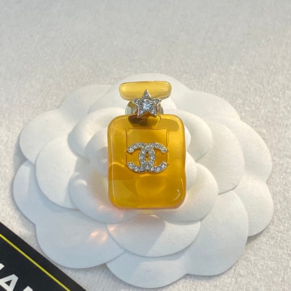 18K CC Perfume Color Bottle Brooch - Image 10