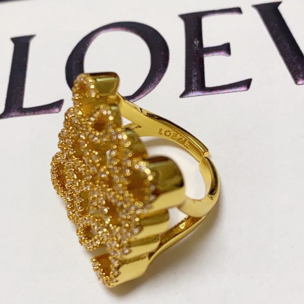 18K Anagram Crystals Ring - Image 7