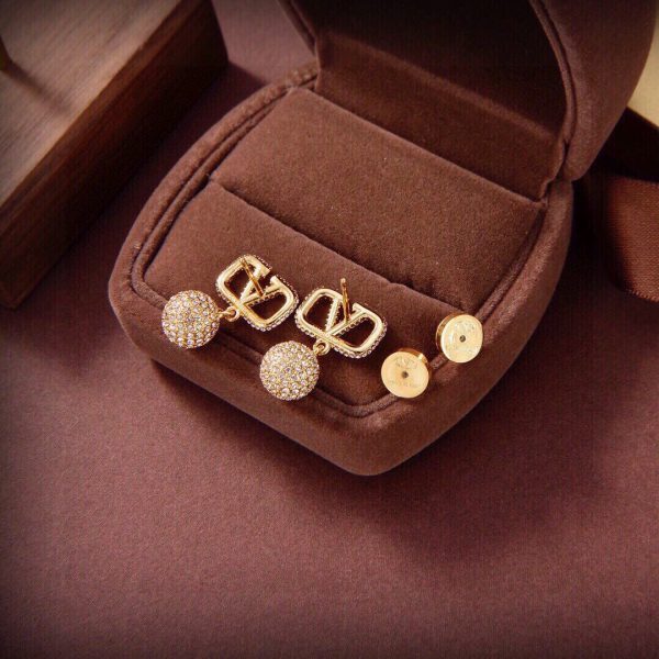 18K Vlogo Diamonds Earrings - Image 4