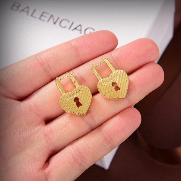 18K BB Hear Lock Earrings - Image 6
