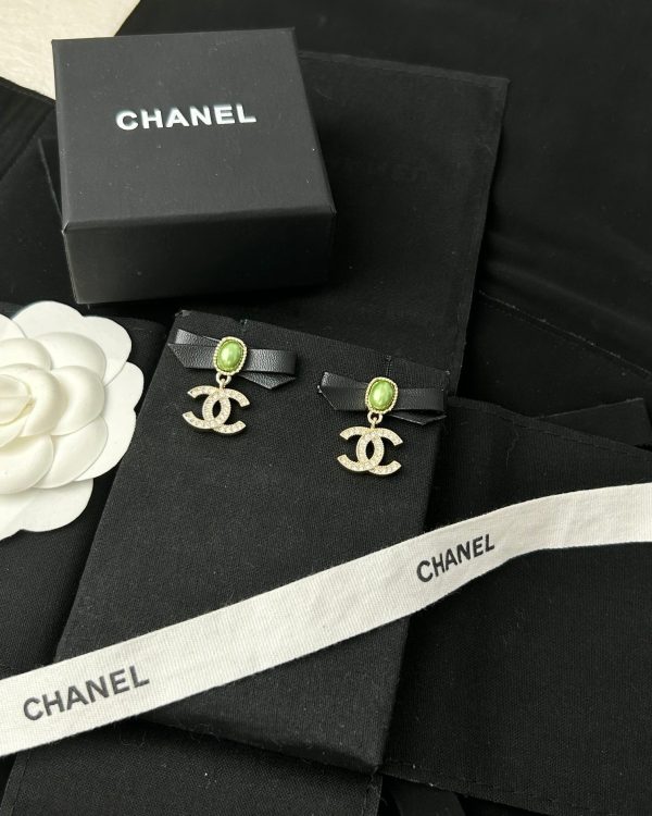 18K CC Bow Earrings - Image 5
