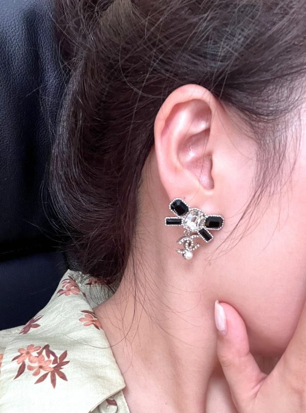 18K CC Bow Tie Crystals Earrings - 图片 4