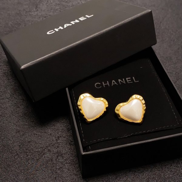 18K CC Heart Pearl Earrings - 图片 6