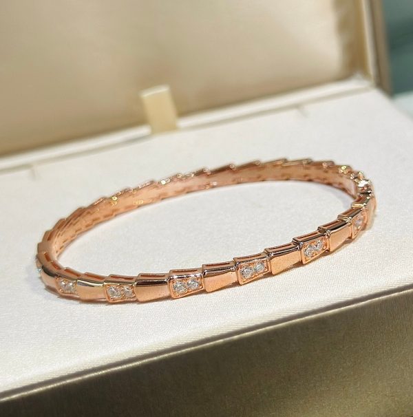 18K BV Serpenti Viper Demi Pave Diamond Bracelet - 图片 3