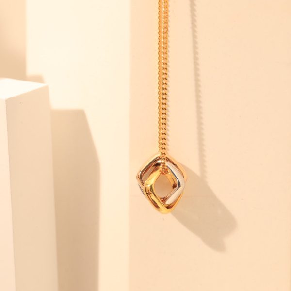18K Trinity Cushion Necklace - 图片 7