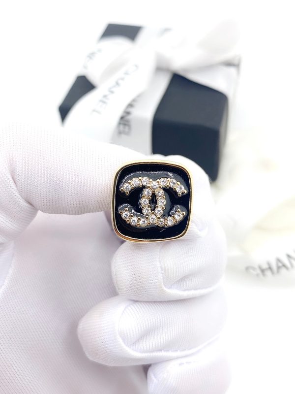 18K CC Square Resin Diamond Earrings - 图片 4