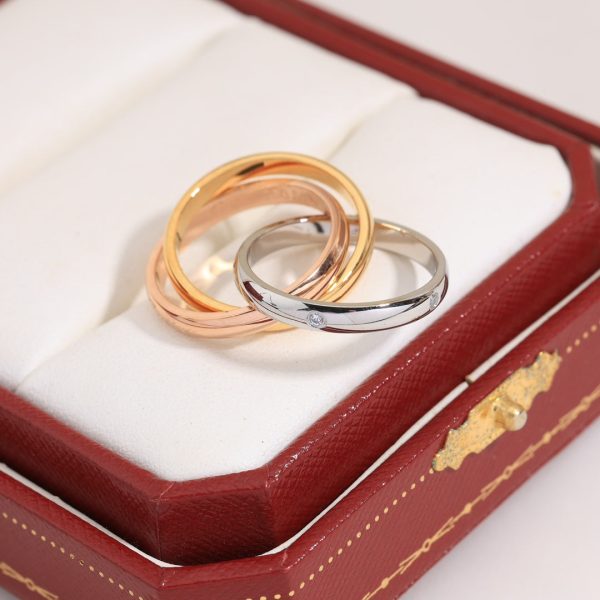 18K Trinity Five Diamonds Ring - Image 6