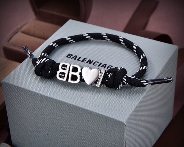 18K BB Core Bracelet - Image 8
