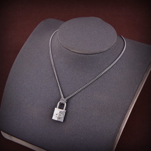 18K CD Lock Necklace - 图片 7