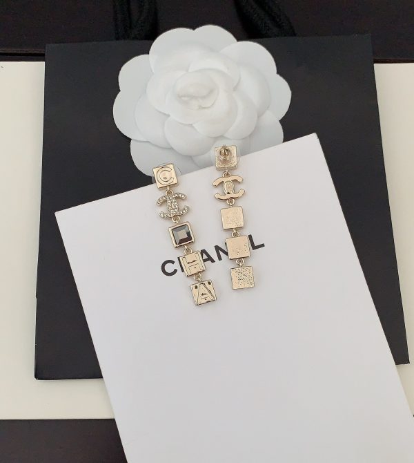 18K CC Crystals Long Earrings - 图片 6