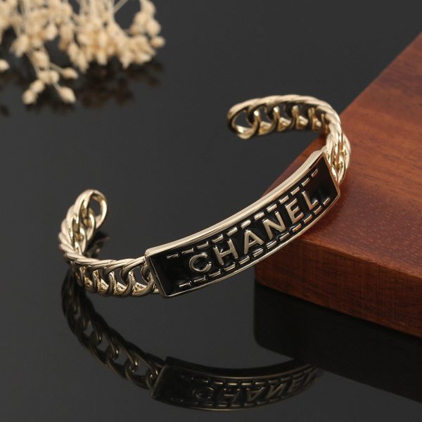 18K CC Strass Open Cuff Bracelet - Image 6