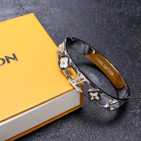 18K Louis Crystal Studded Bracelet - 图片 13
