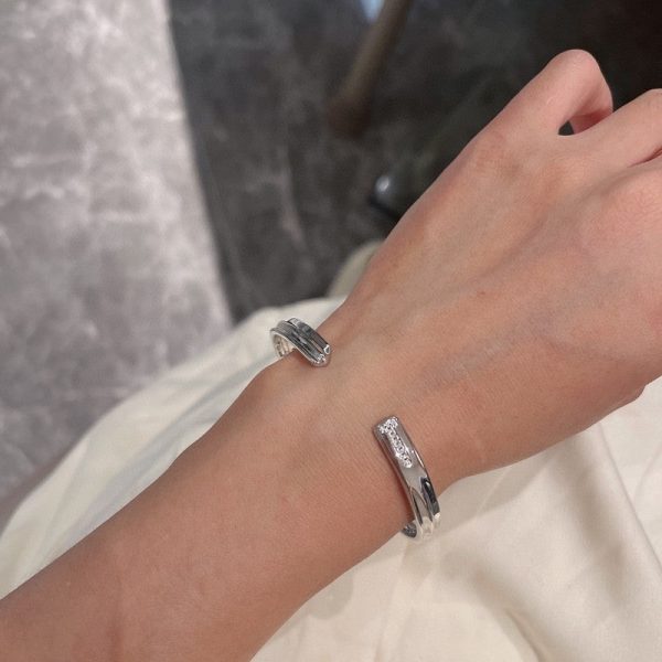 18K T Keys Bracelet - 图片 3