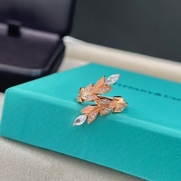 18K T Victoria Vine Bypass Ring - 图片 4
