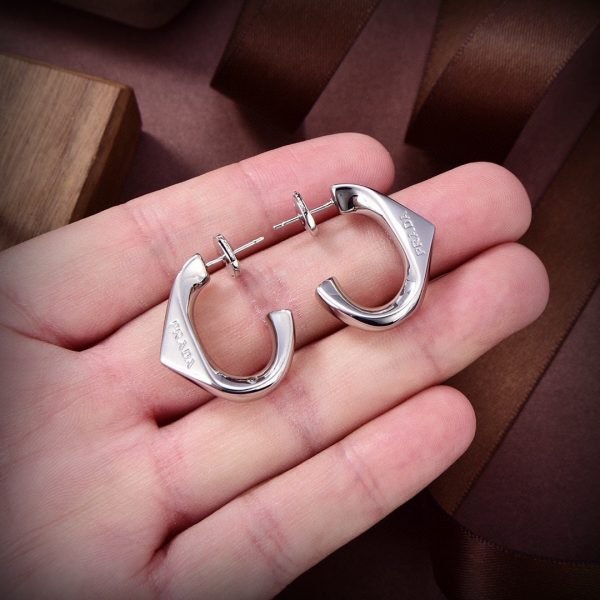 18K Pra Triangle Open Earrings - 图片 4
