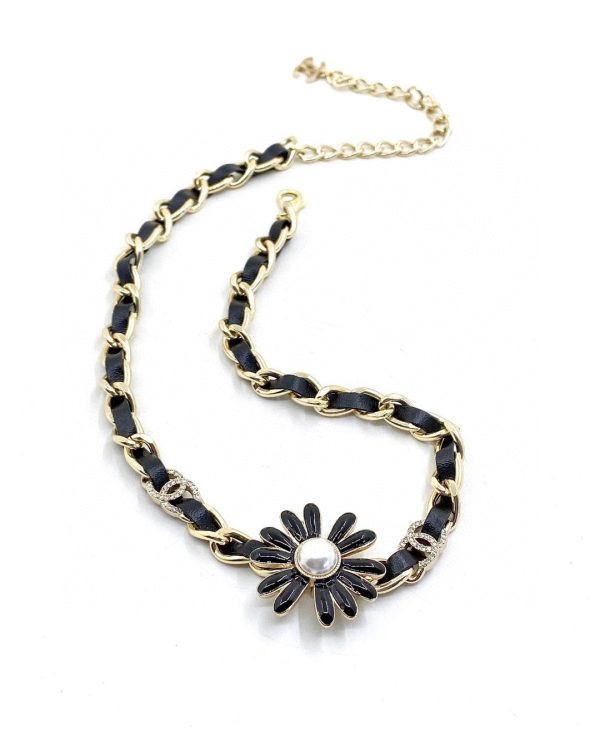 18K CC Black Daisy Necklace - 图片 6